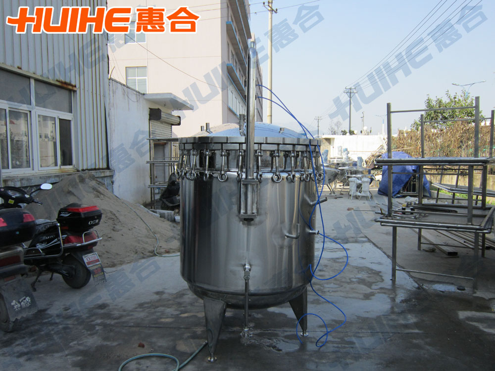 吉林蒸煮鍋實(shí)體圖1
